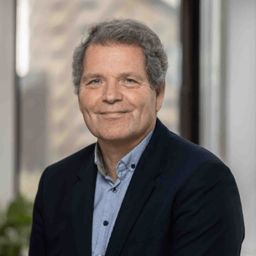 12月以降発売予定Christensen, Henrik SkovSet van 2 trekkers: Volvo F16 /TEKNO 1/50 Henrik Kristoffersen